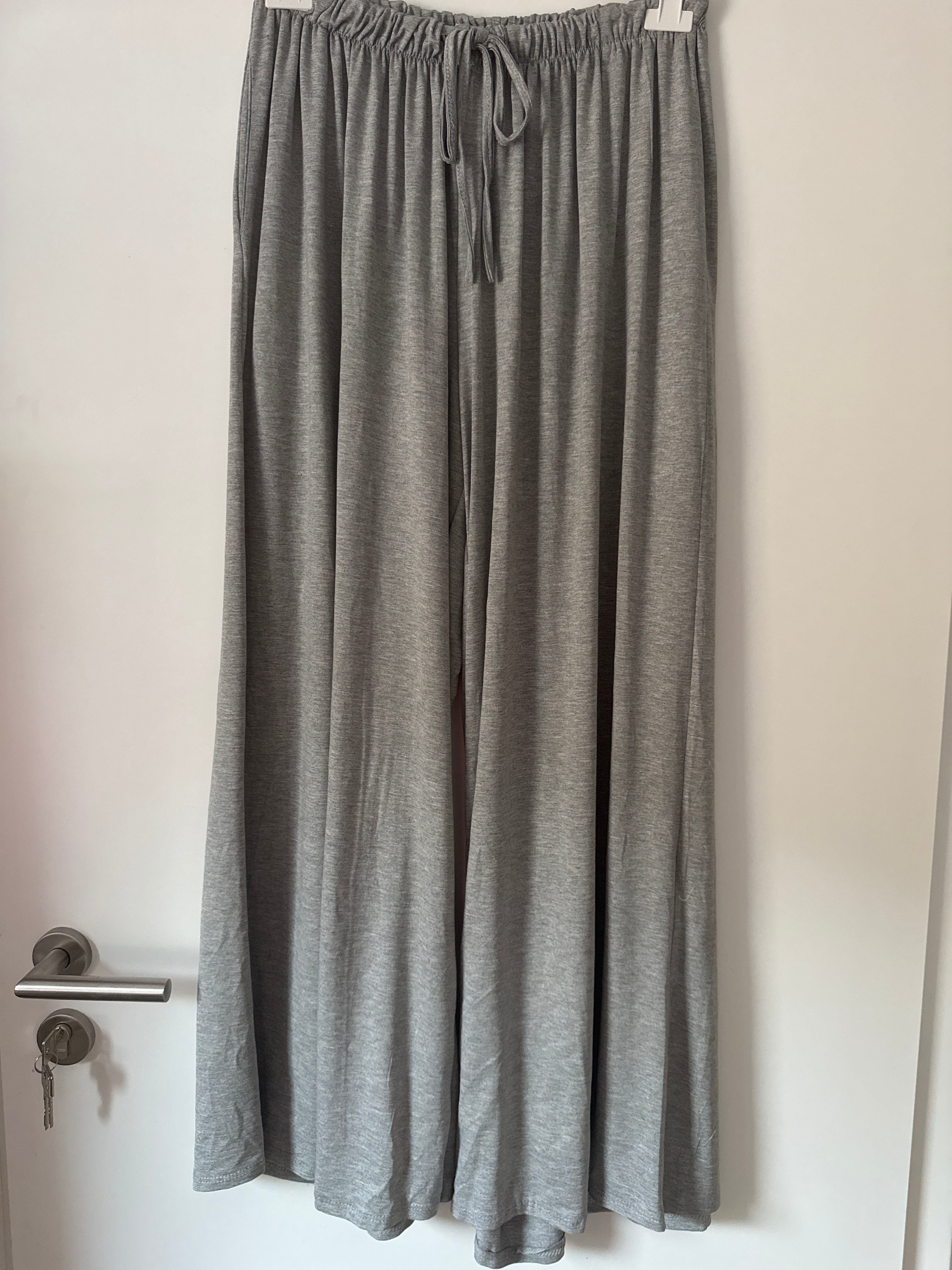 Weite Viskose Schlupfhose
