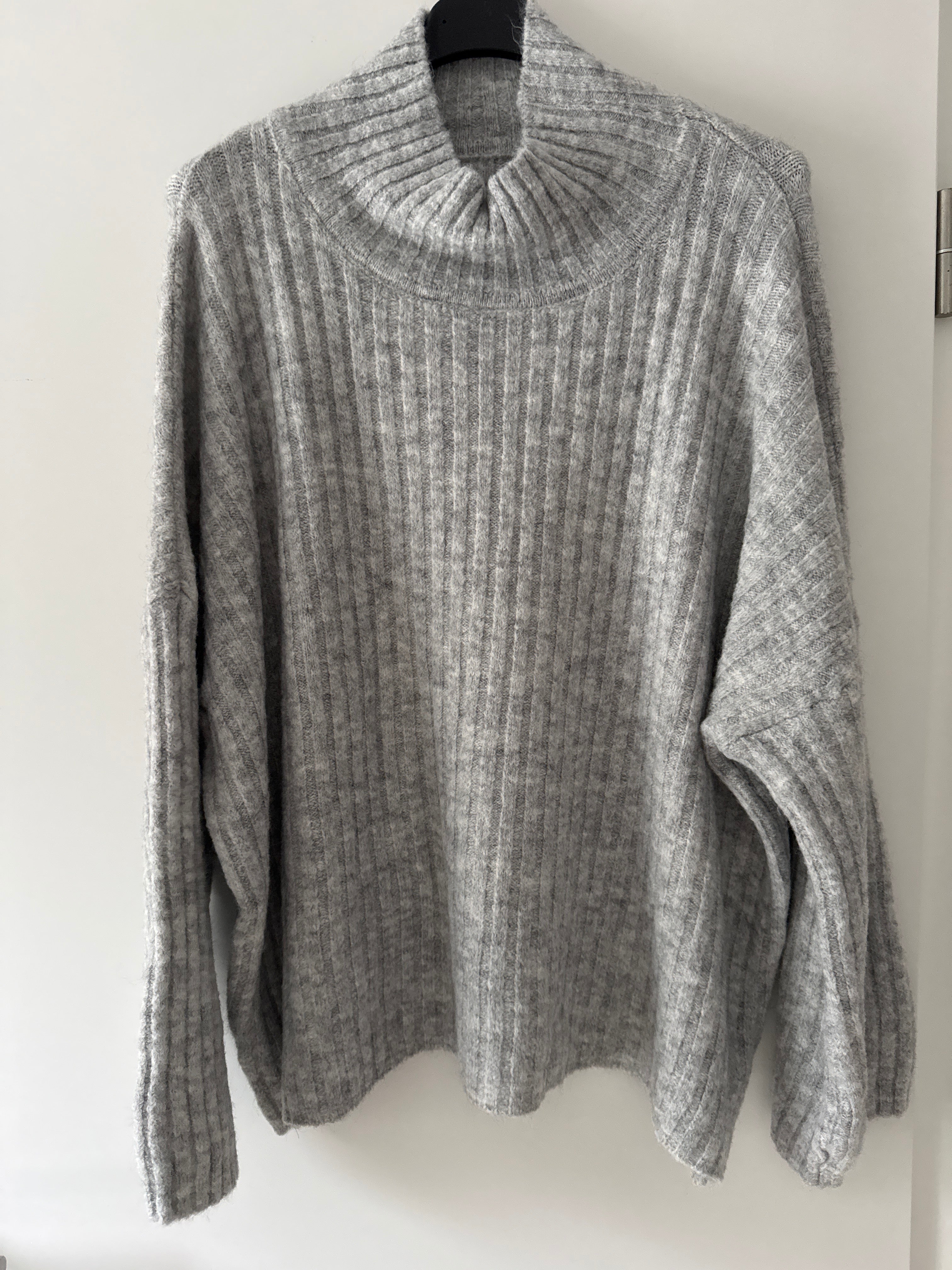 Strickpulli mit Stehkragen