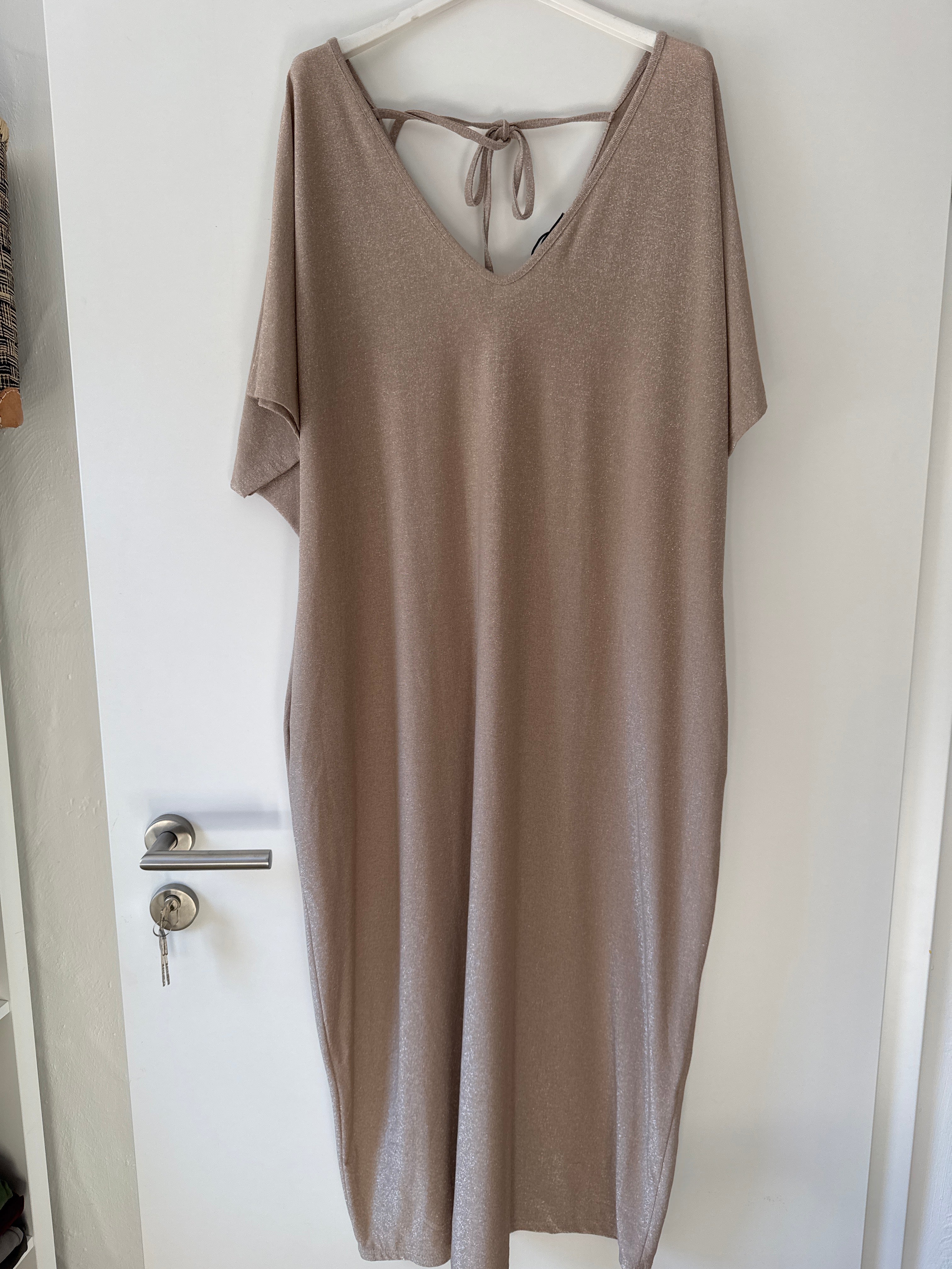 Leichtes Sommerkleid mit Lurexfaden