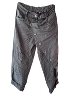 Baggy Jogpant mit schräger Knopfleiste