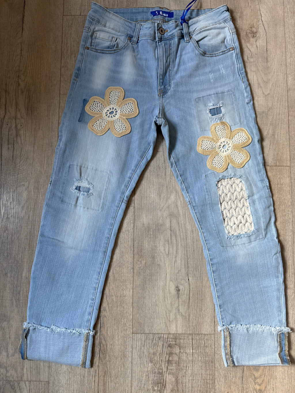 Statement Jeans mit Blumen