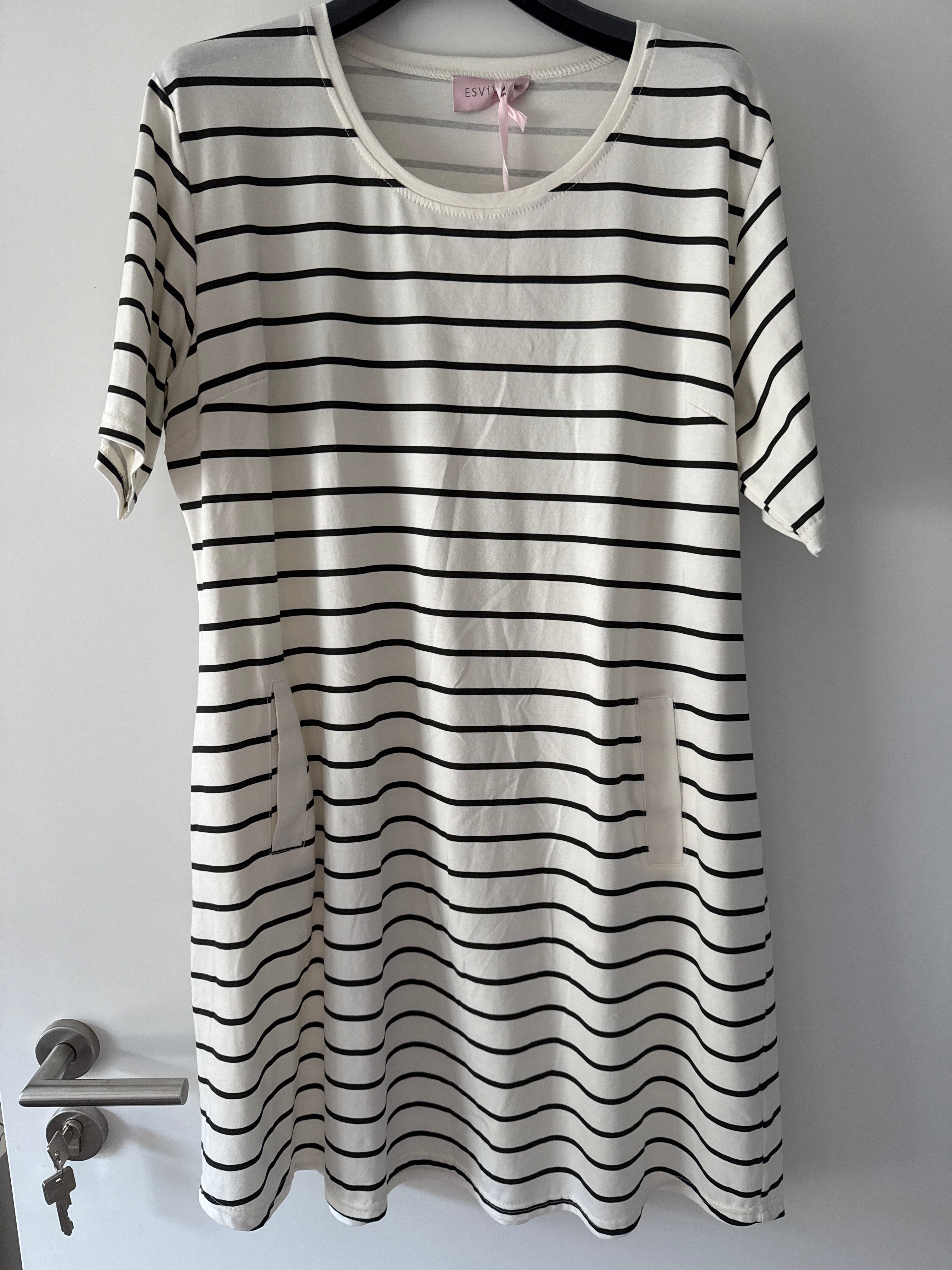Streifenkleid mit Taschen