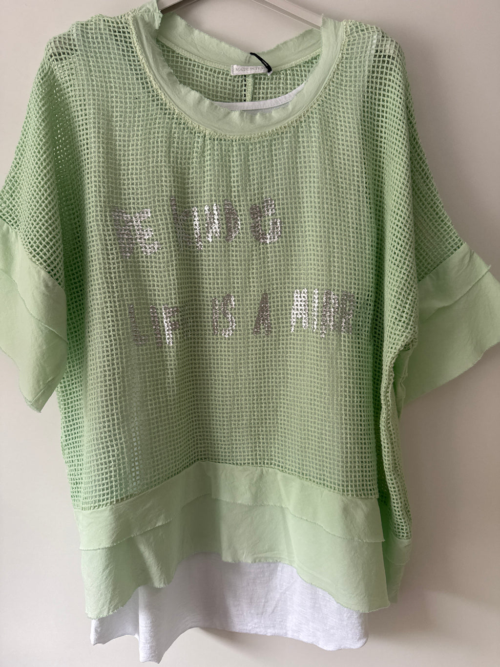 Cooles Lochshirt