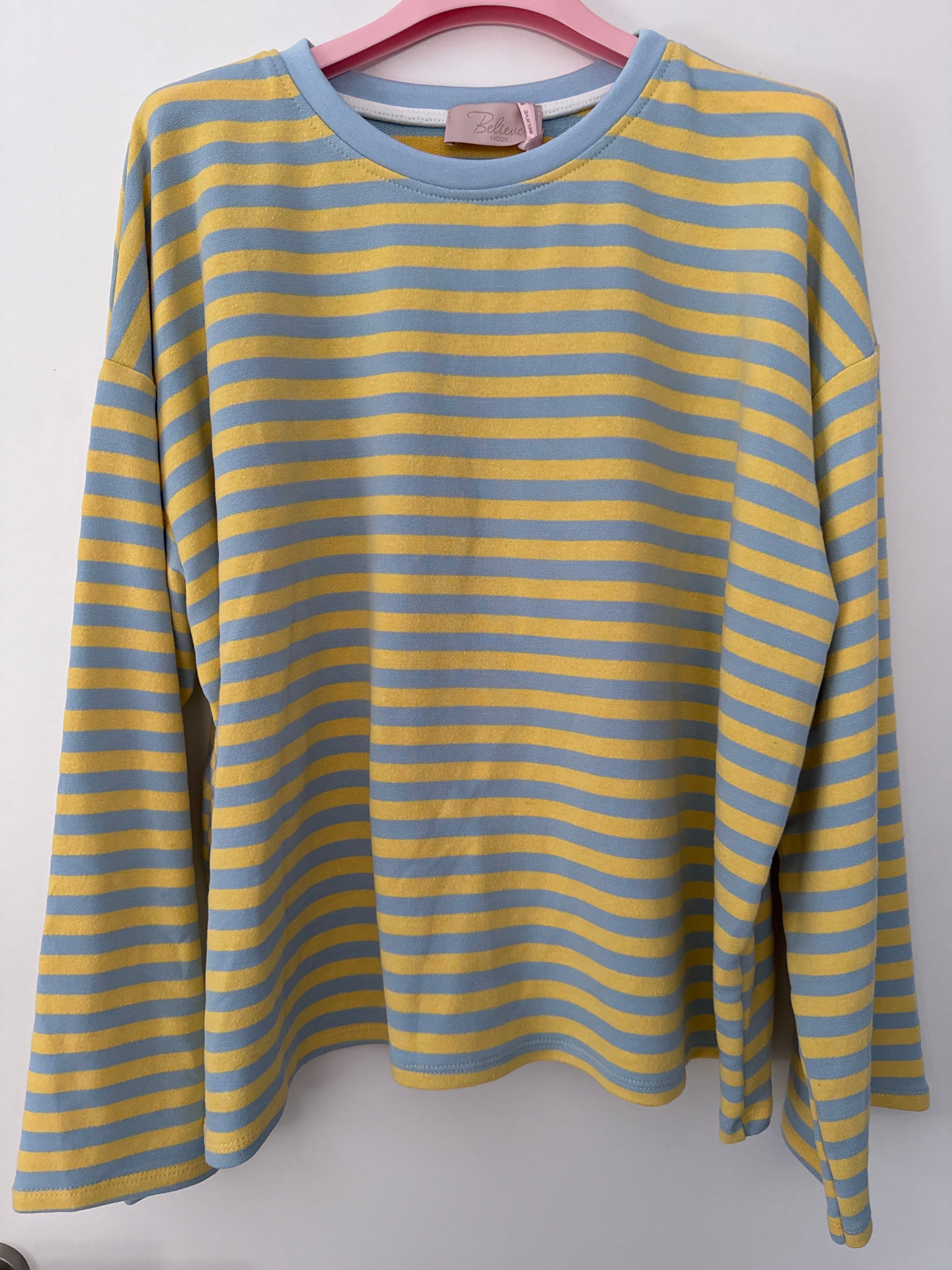 Buntes Streifensweatshirt