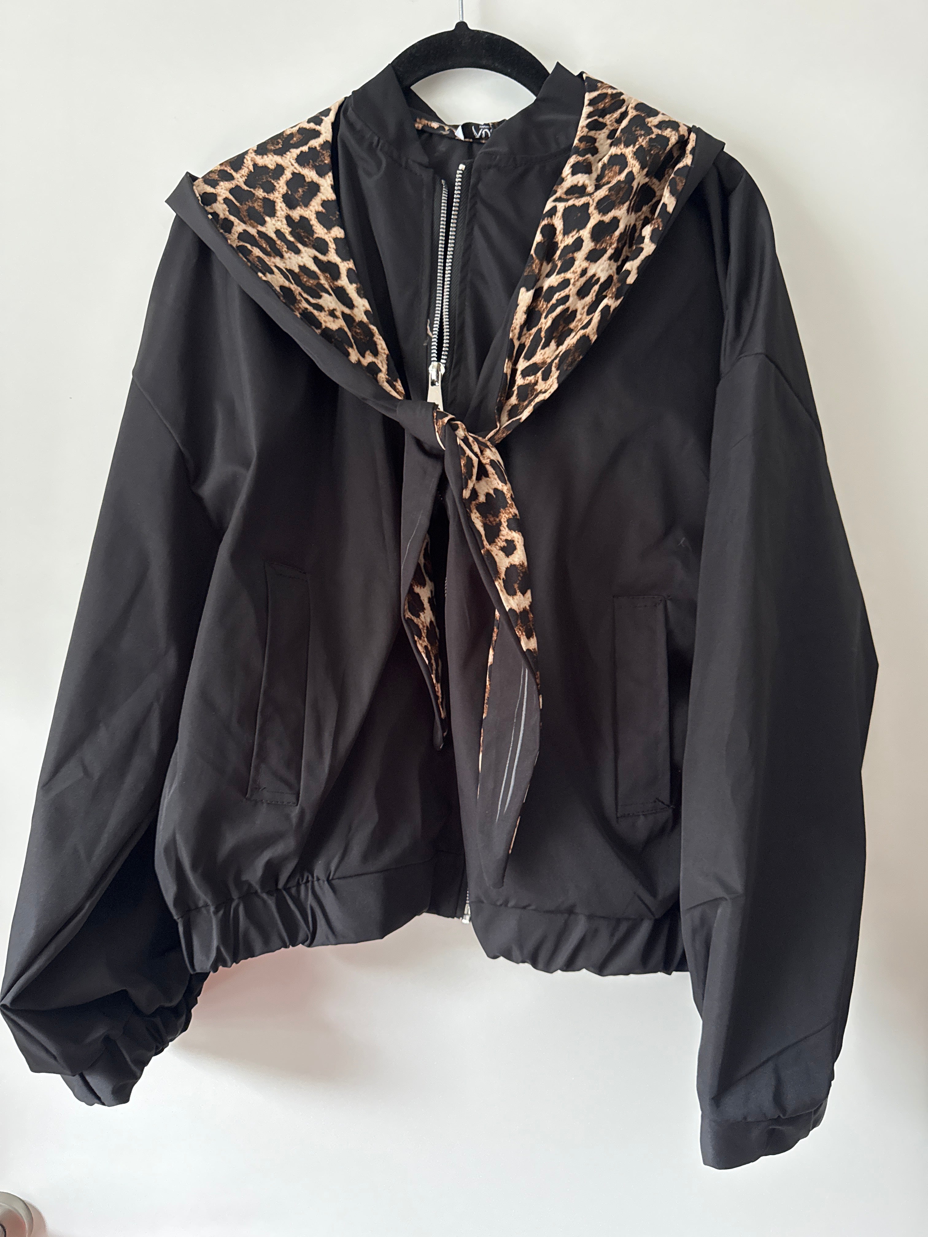 Leo Wendejacke Wild chic