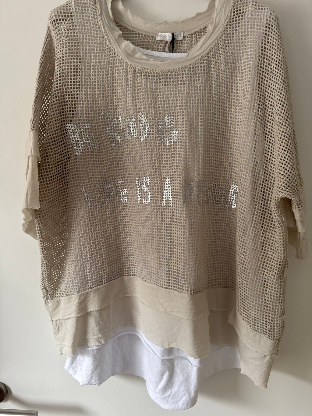 Cooles Lochshirt