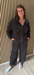 Cord Barrel Jeans Timezone