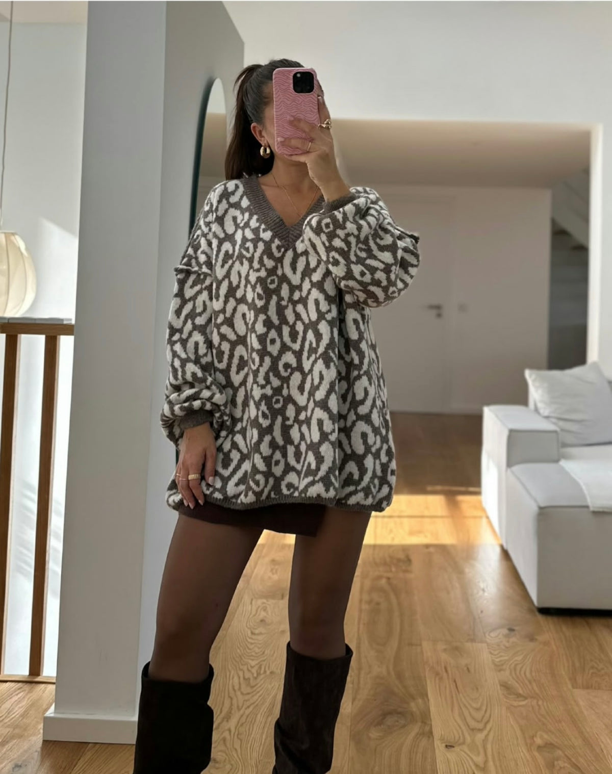 Leo Love – Wollmix-Pullover mit V-Ausschnitt
