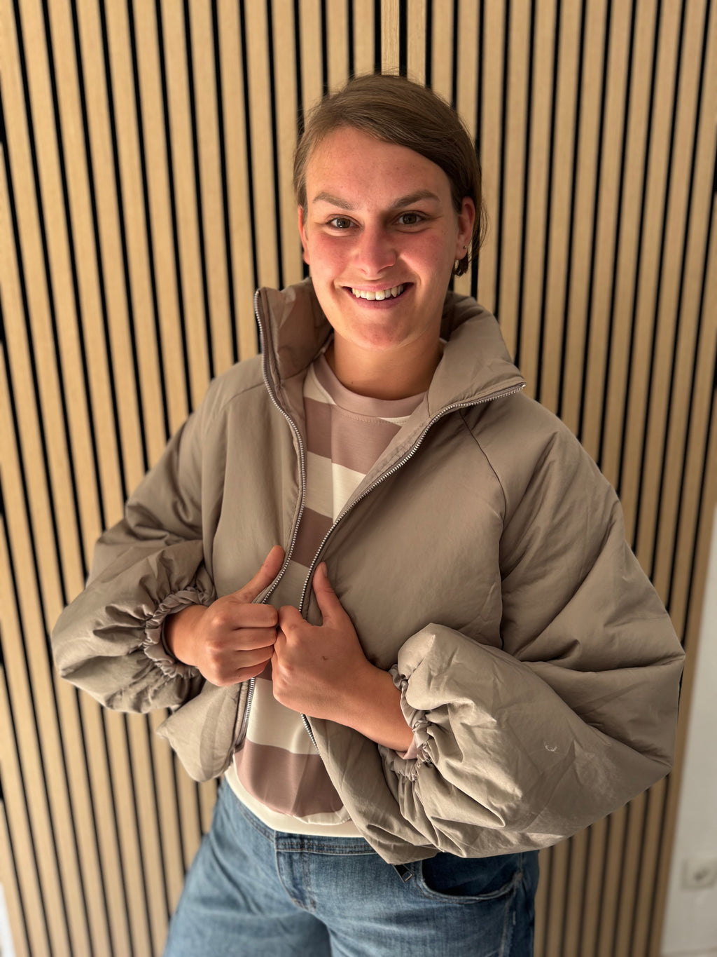 Oversize Jacke mit Ballonärmeln