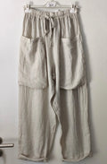 Weite Leinenhose mit aufgesetzten Taschen