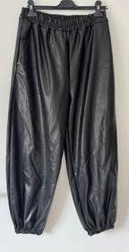 Ballonhose mit Lederoptik