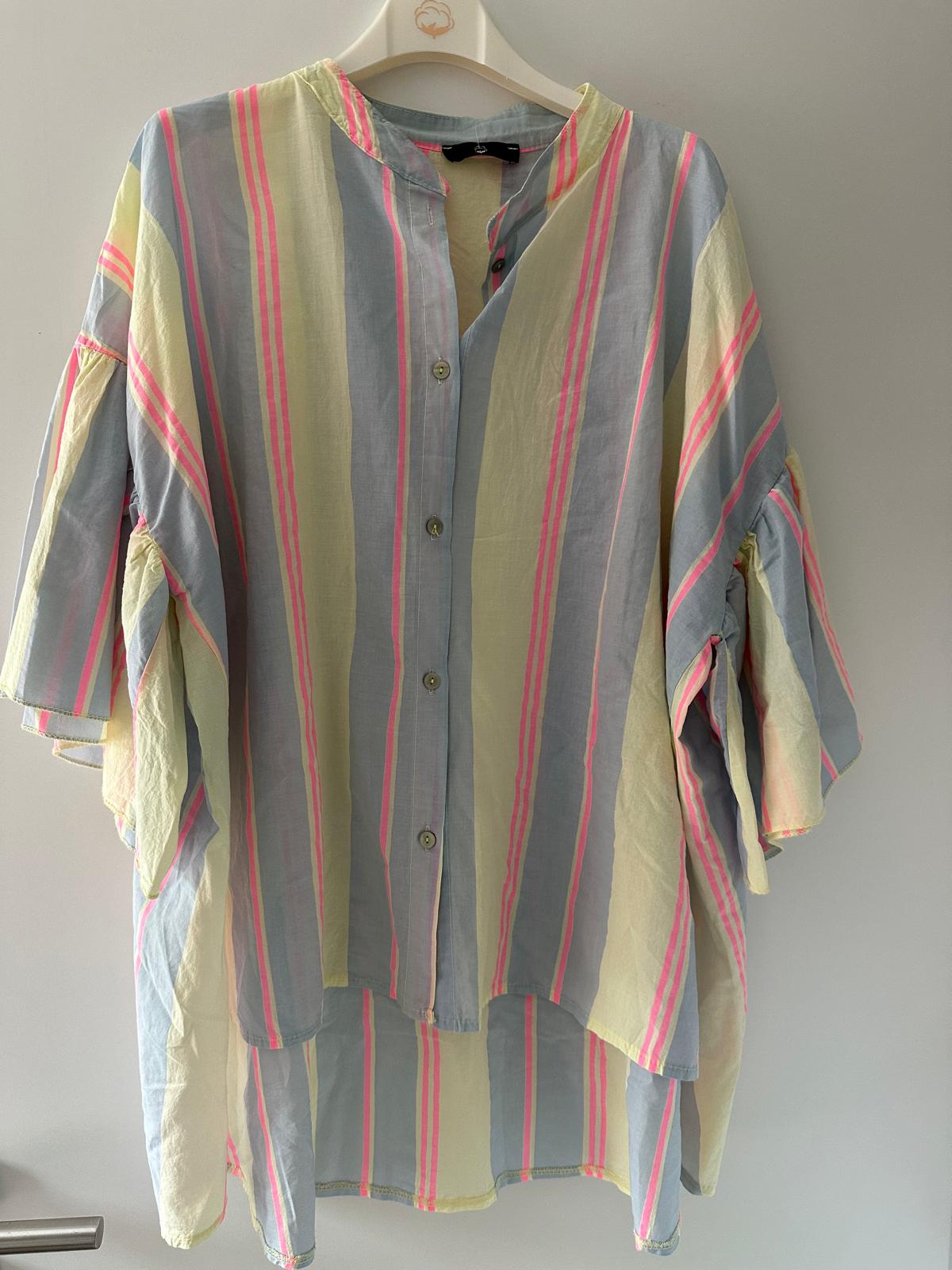 Sommerleichte Oversize Blusen