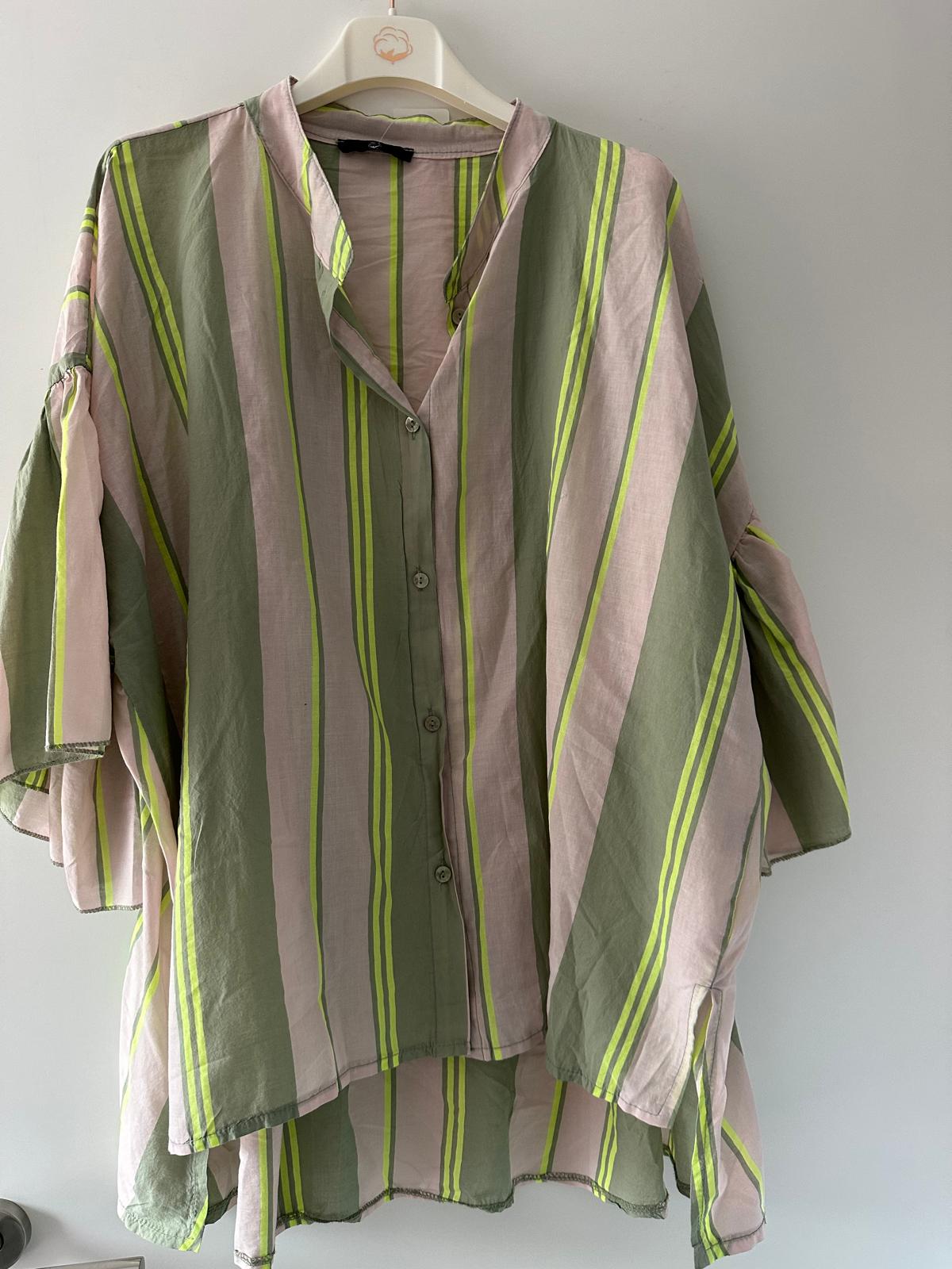 Sommerleichte Oversize Blusen