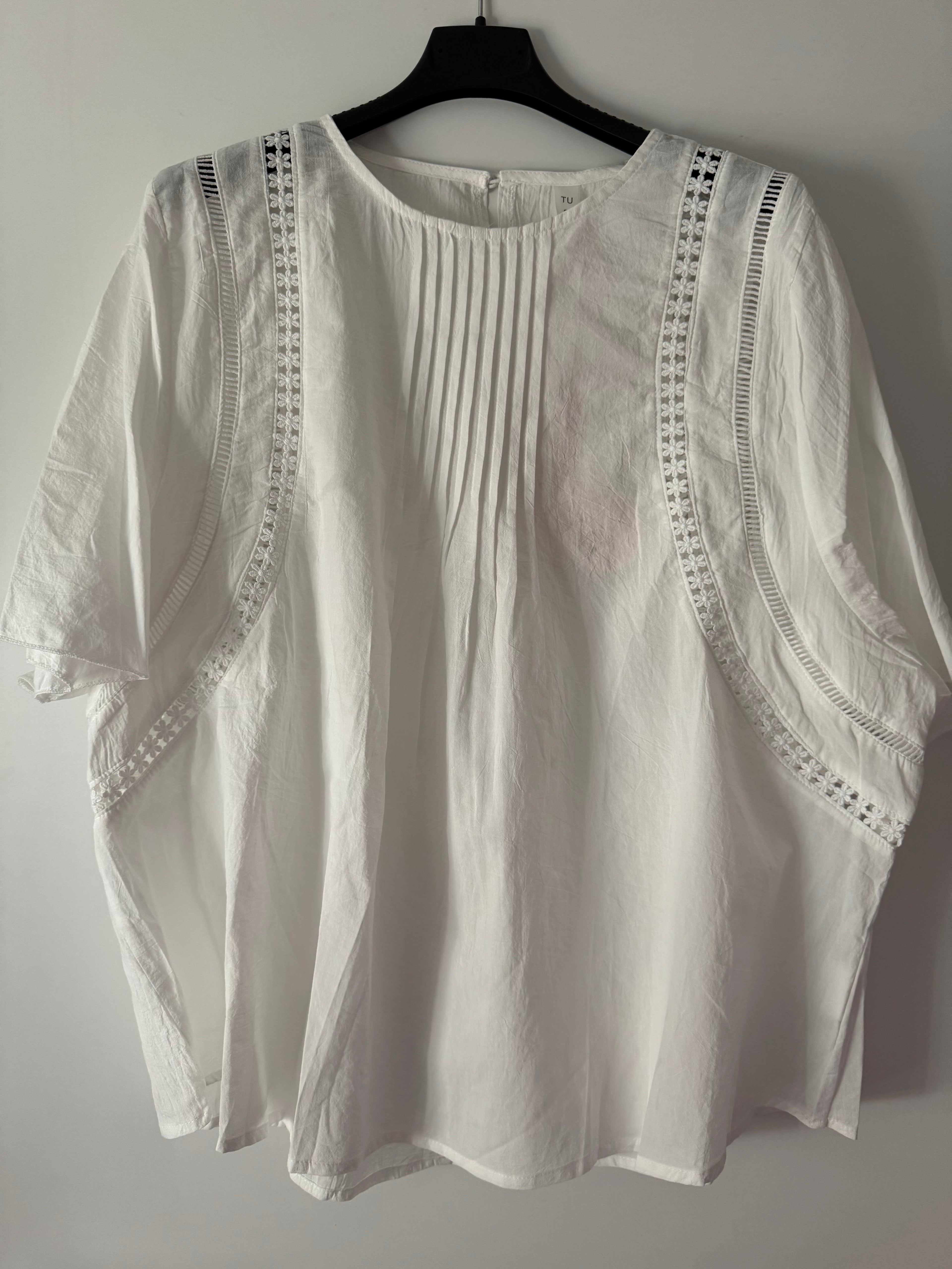 Bluse mit Biesen