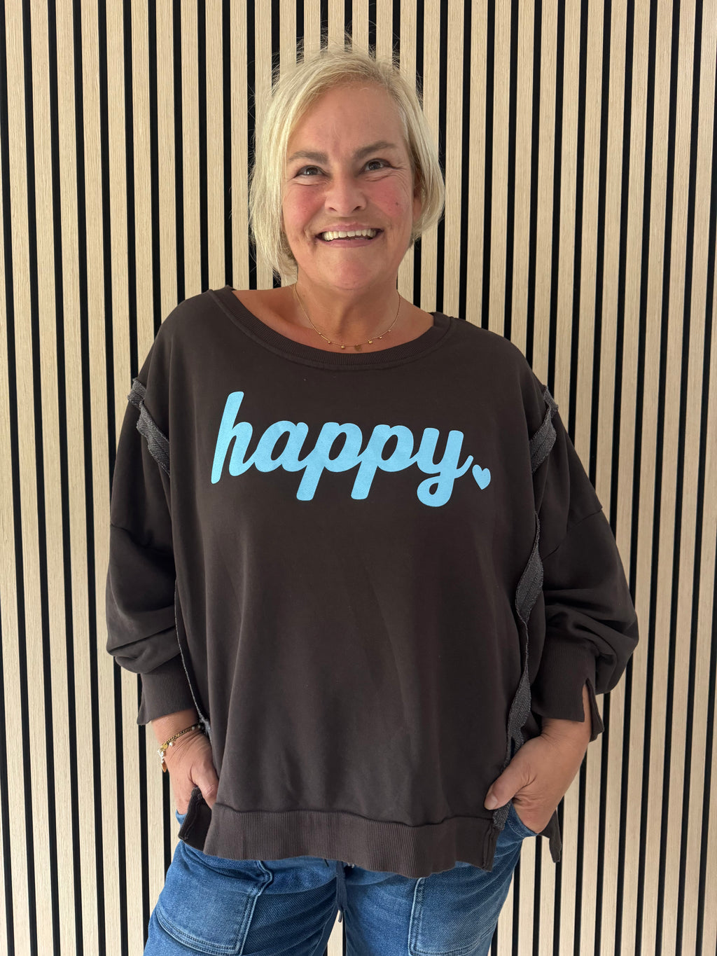 Sweatshirt happy
