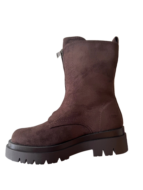 Boots in Wildlederoptik