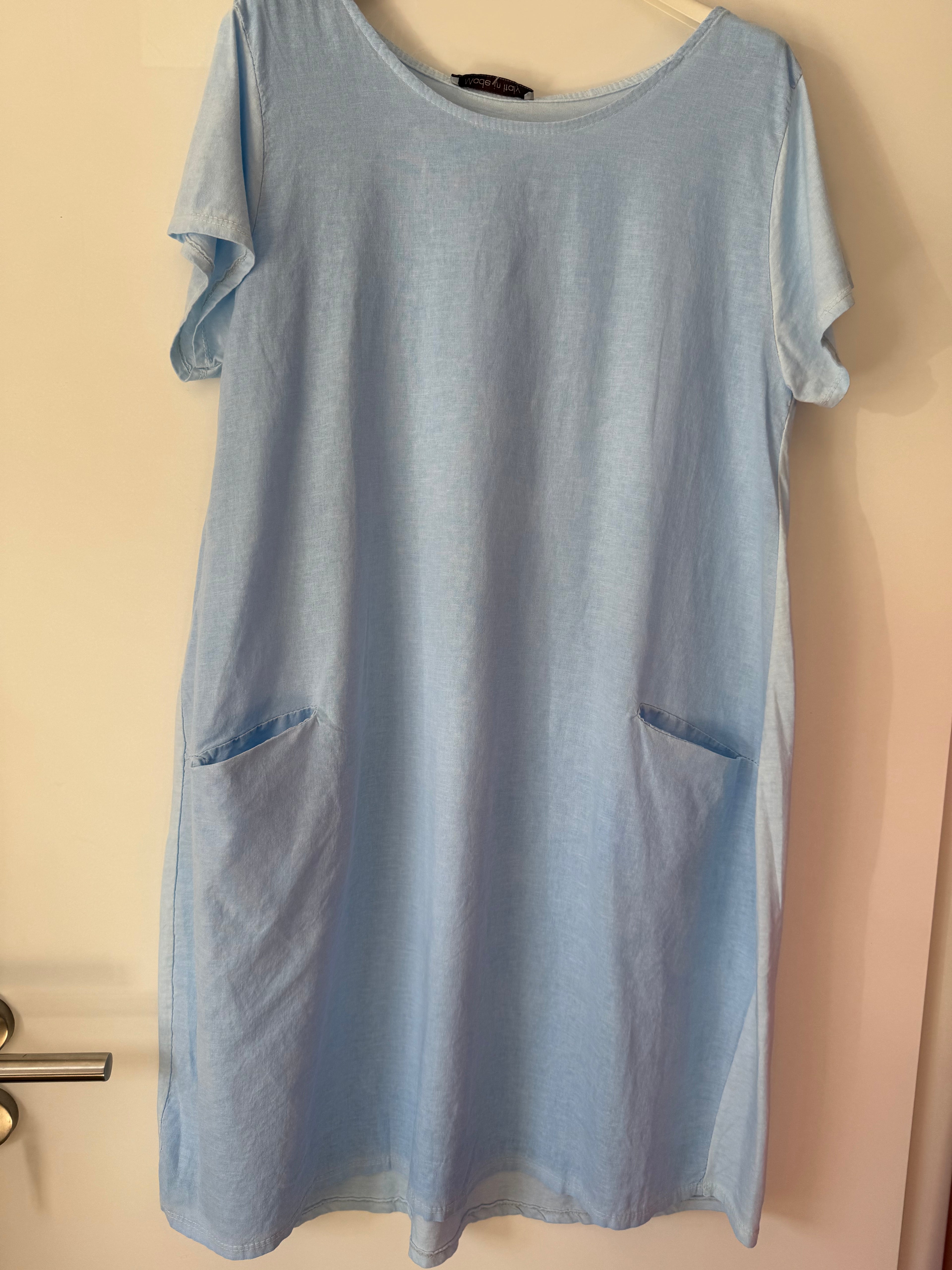 Süßes Kurzkleid