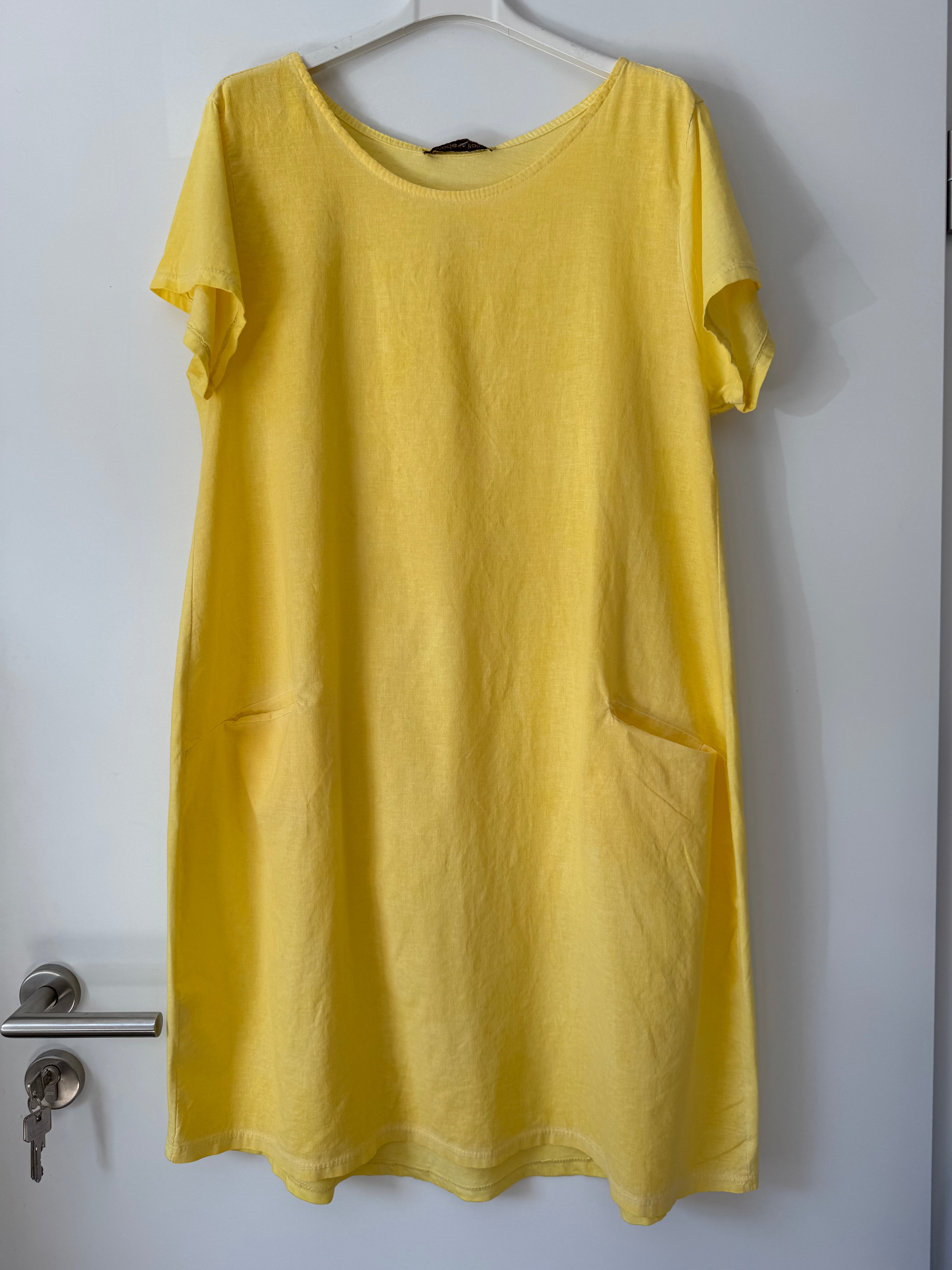 Süßes Kurzkleid