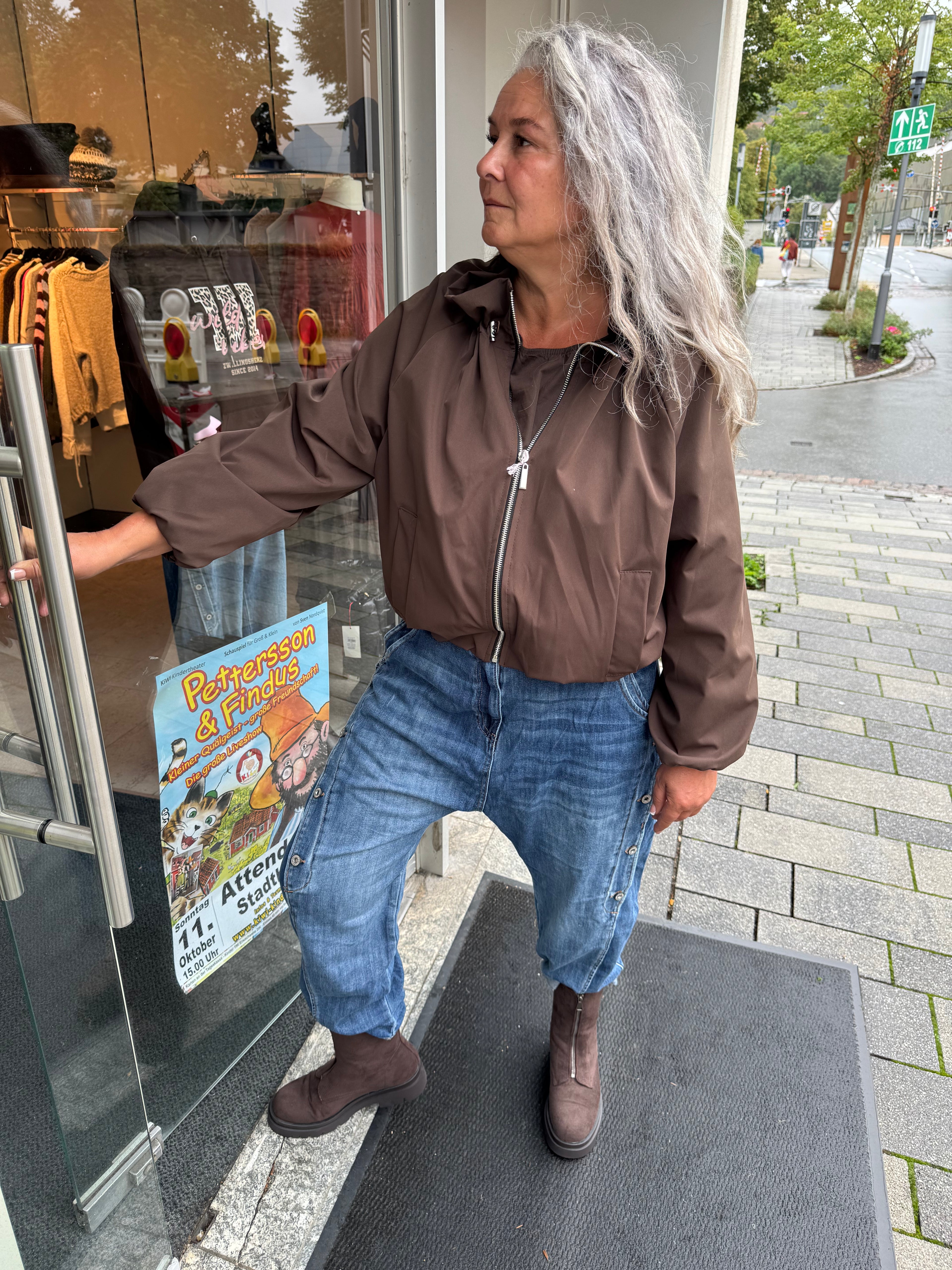 Baggy Jeans mit Knöpfen sexy woman