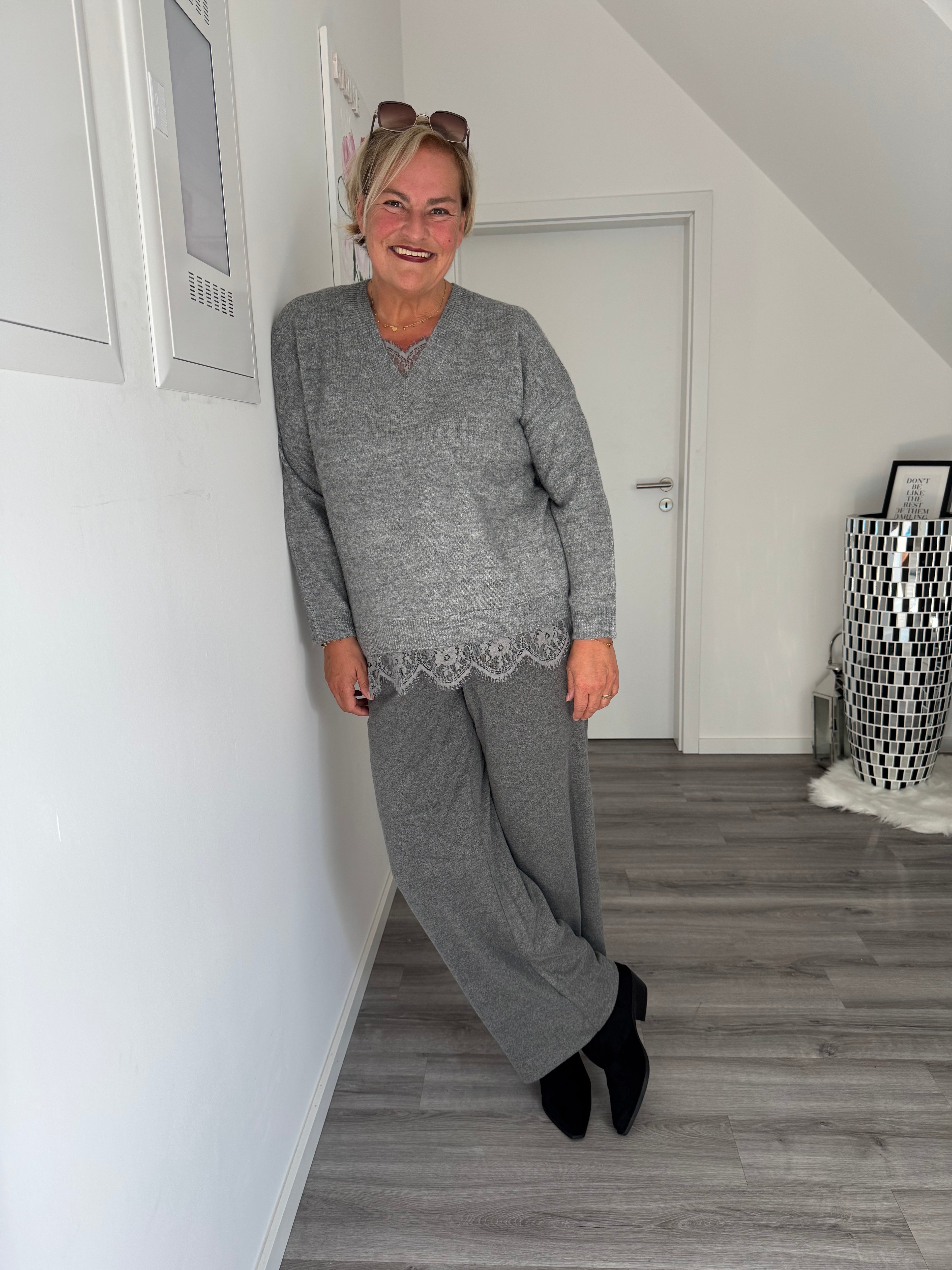 Yest Pullover mit Spitzeneinsatz