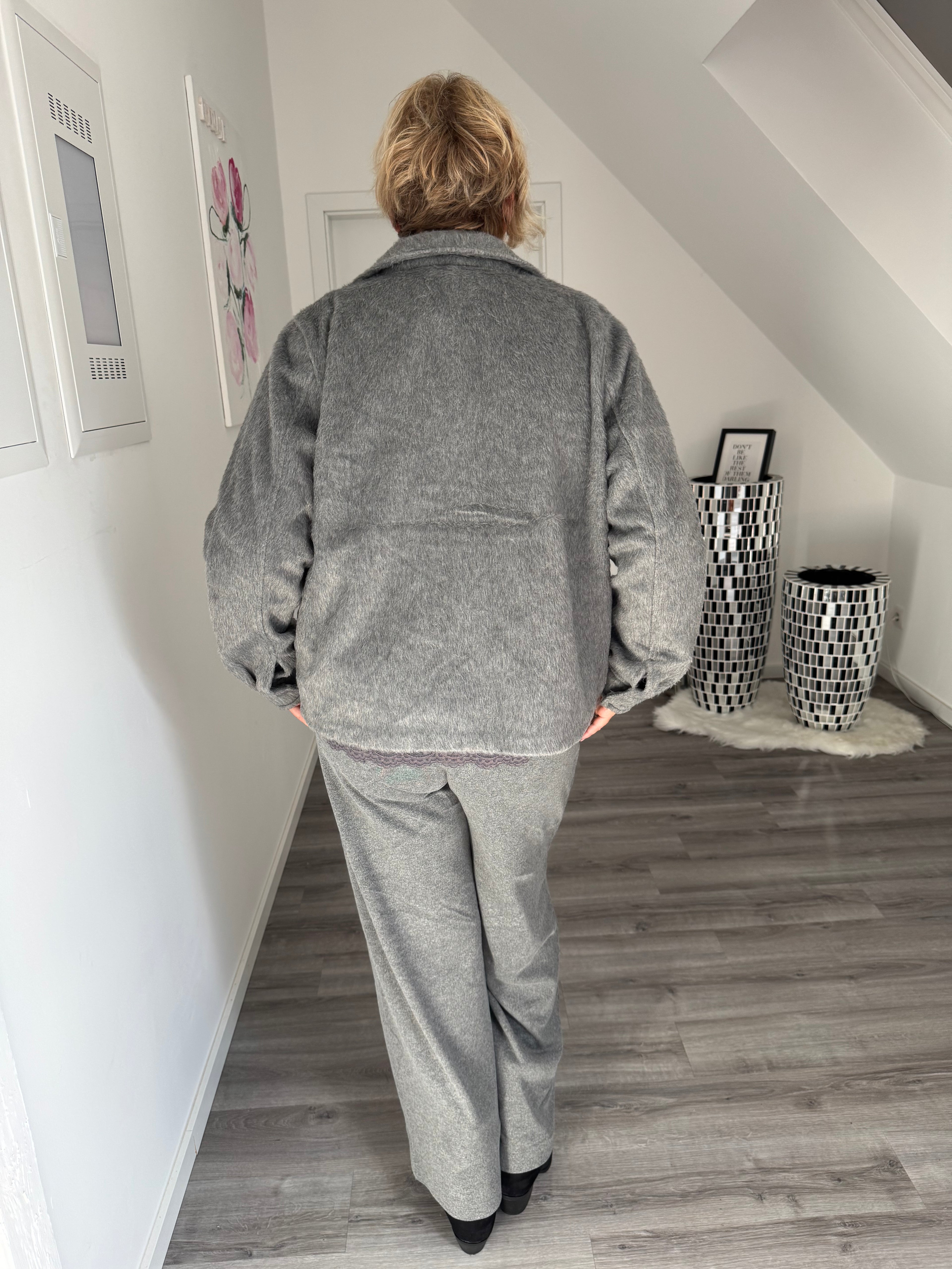 Kuscheljacke Yest mit Schmuckdetails