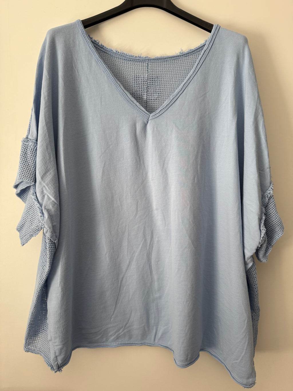 T Shirt mit V Ausschnitt