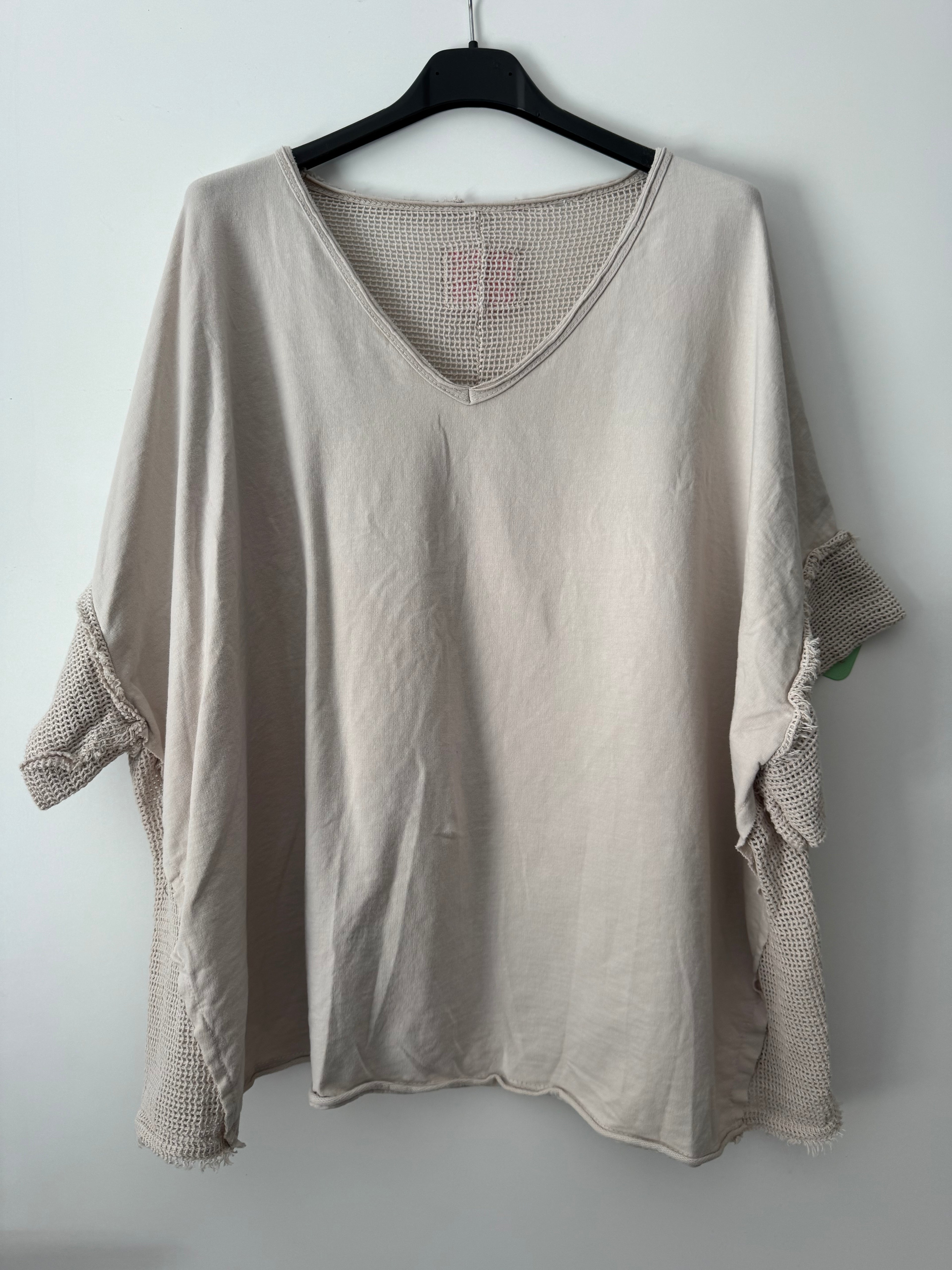 T Shirt mit V Ausschnitt