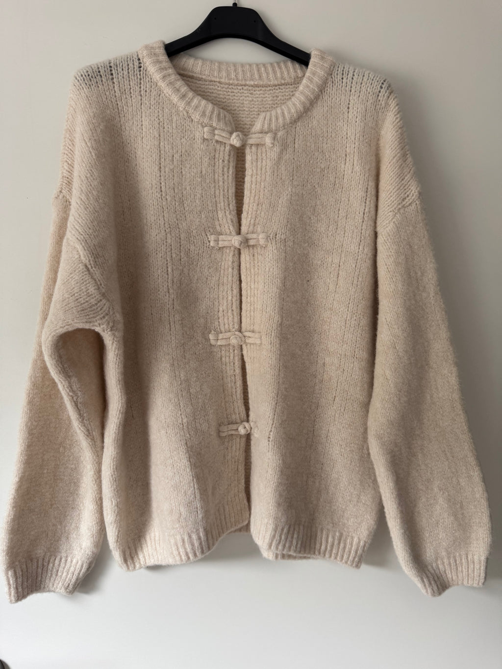 Strickweste im Military Style