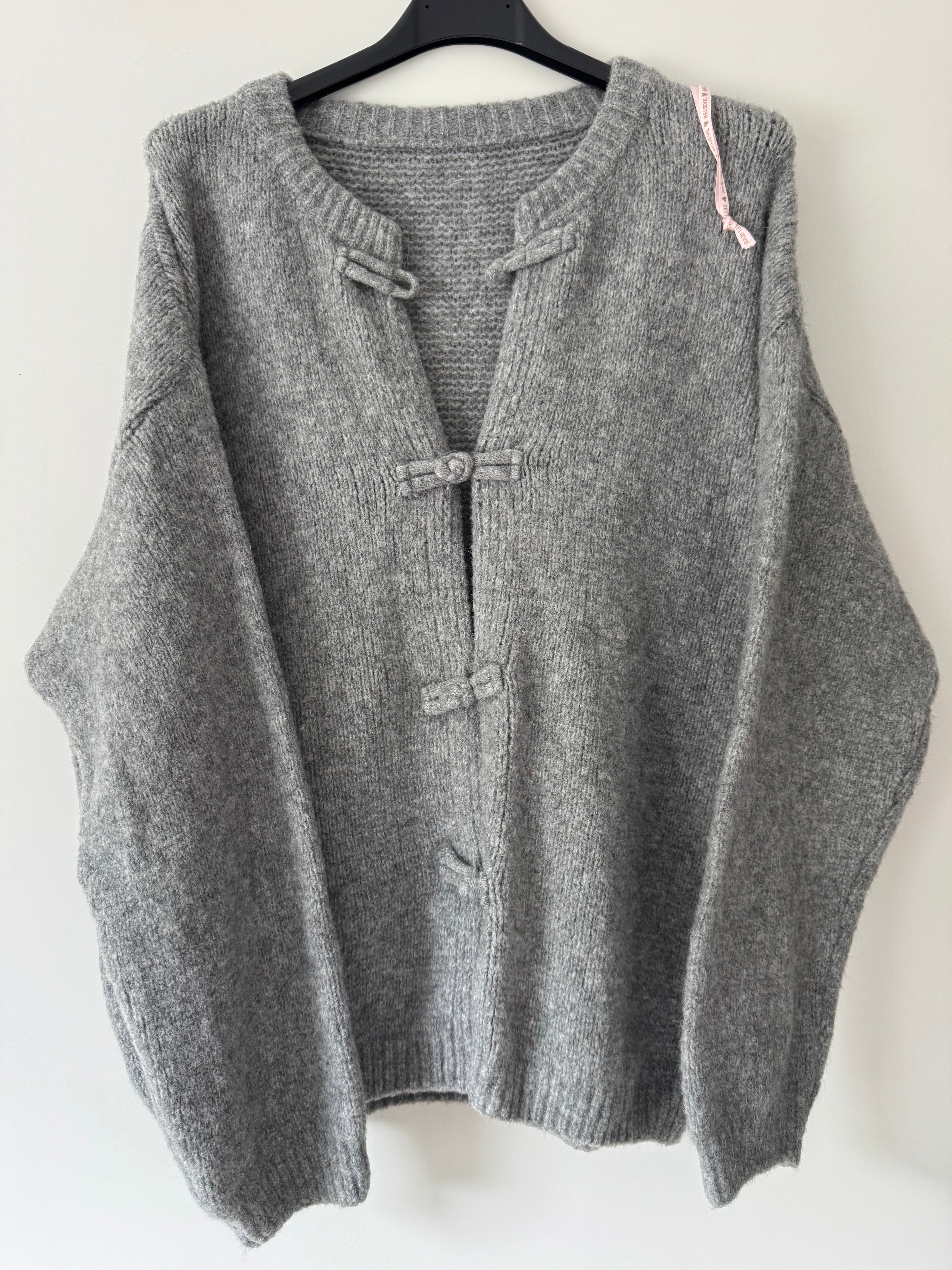 Strickweste im Military Style