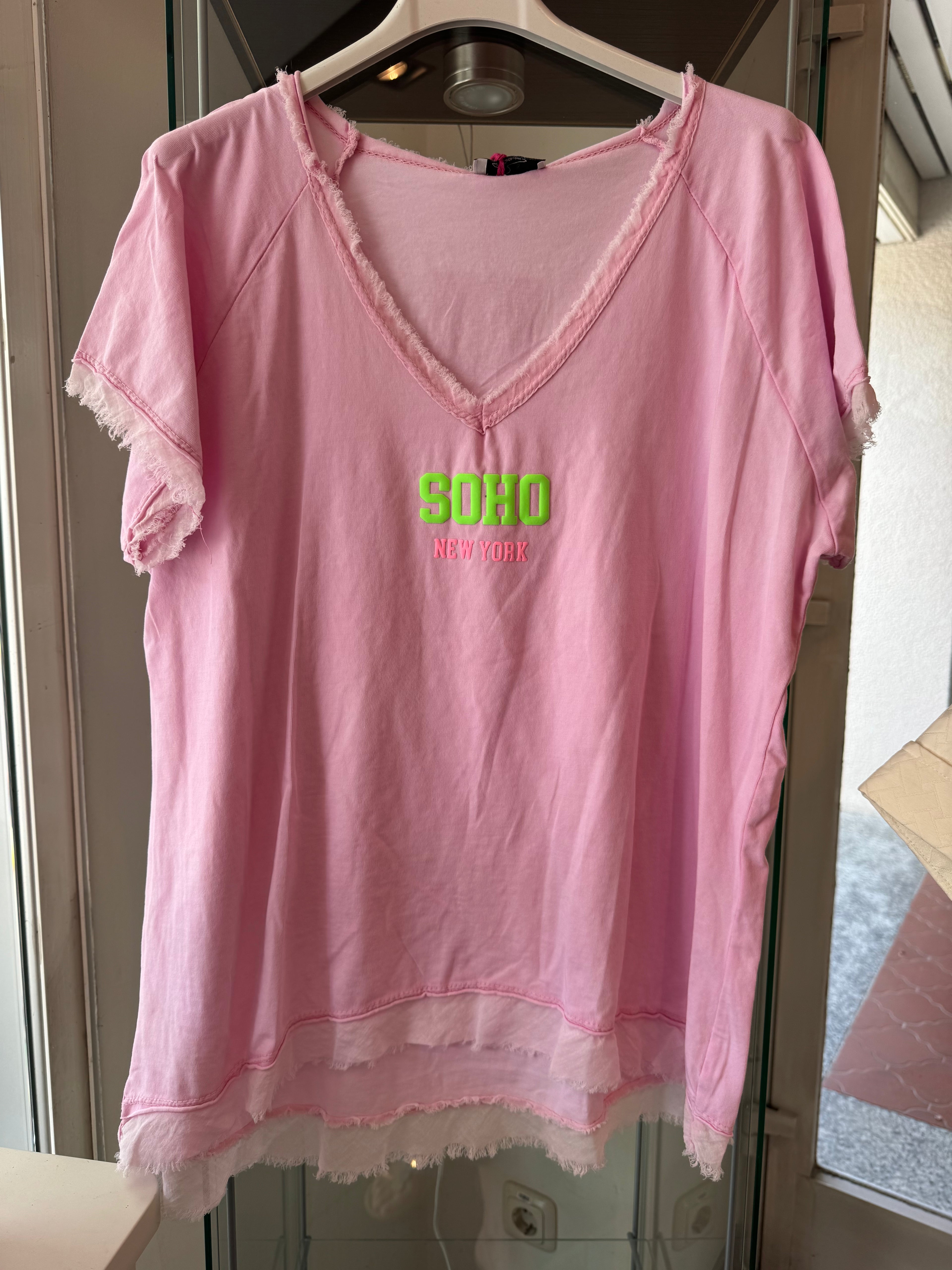 Soho t Shirt mit V Ausschnitt