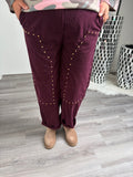 Cordhose mit Nieten