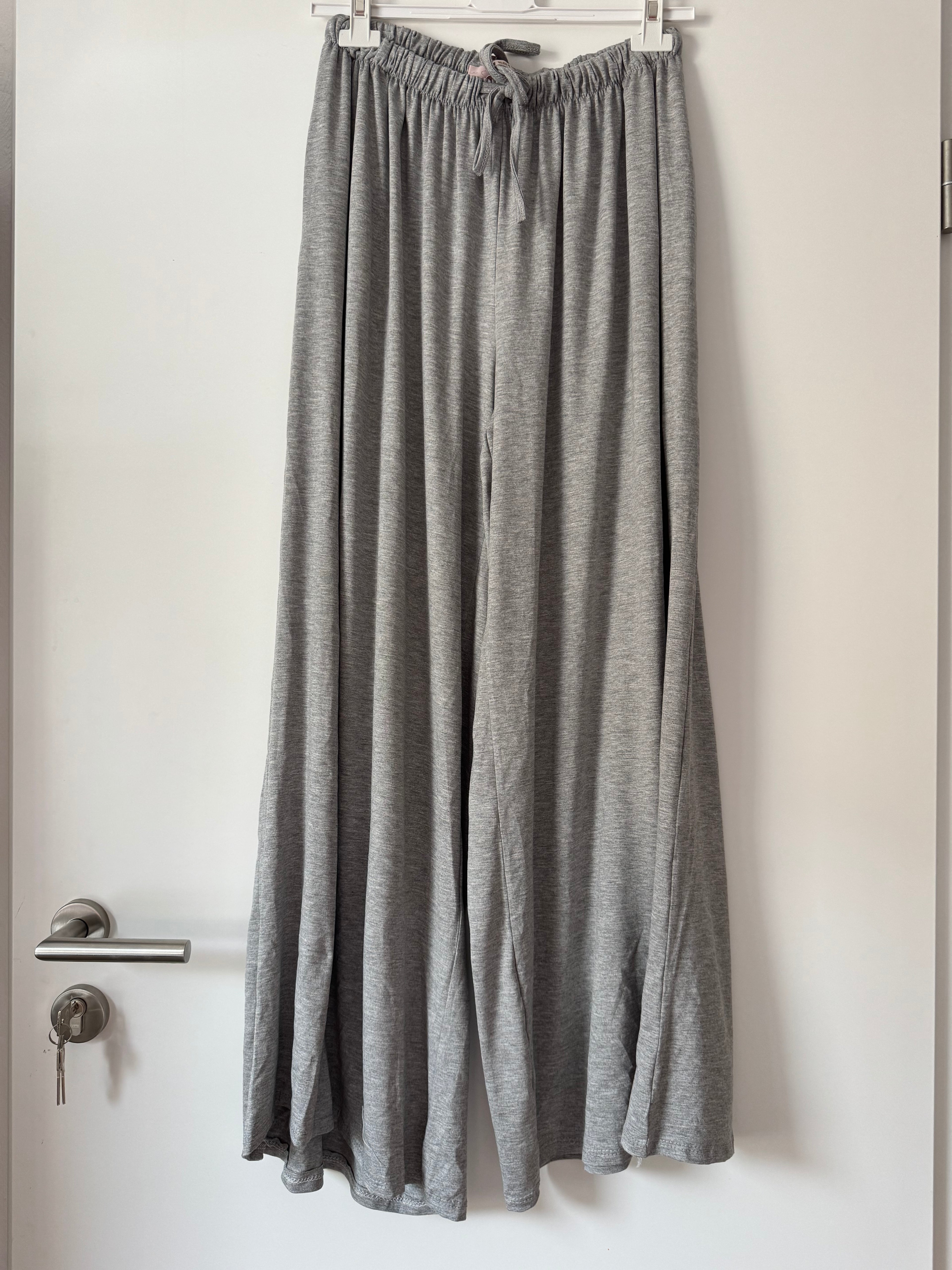Weite Viskose Schlupfhose