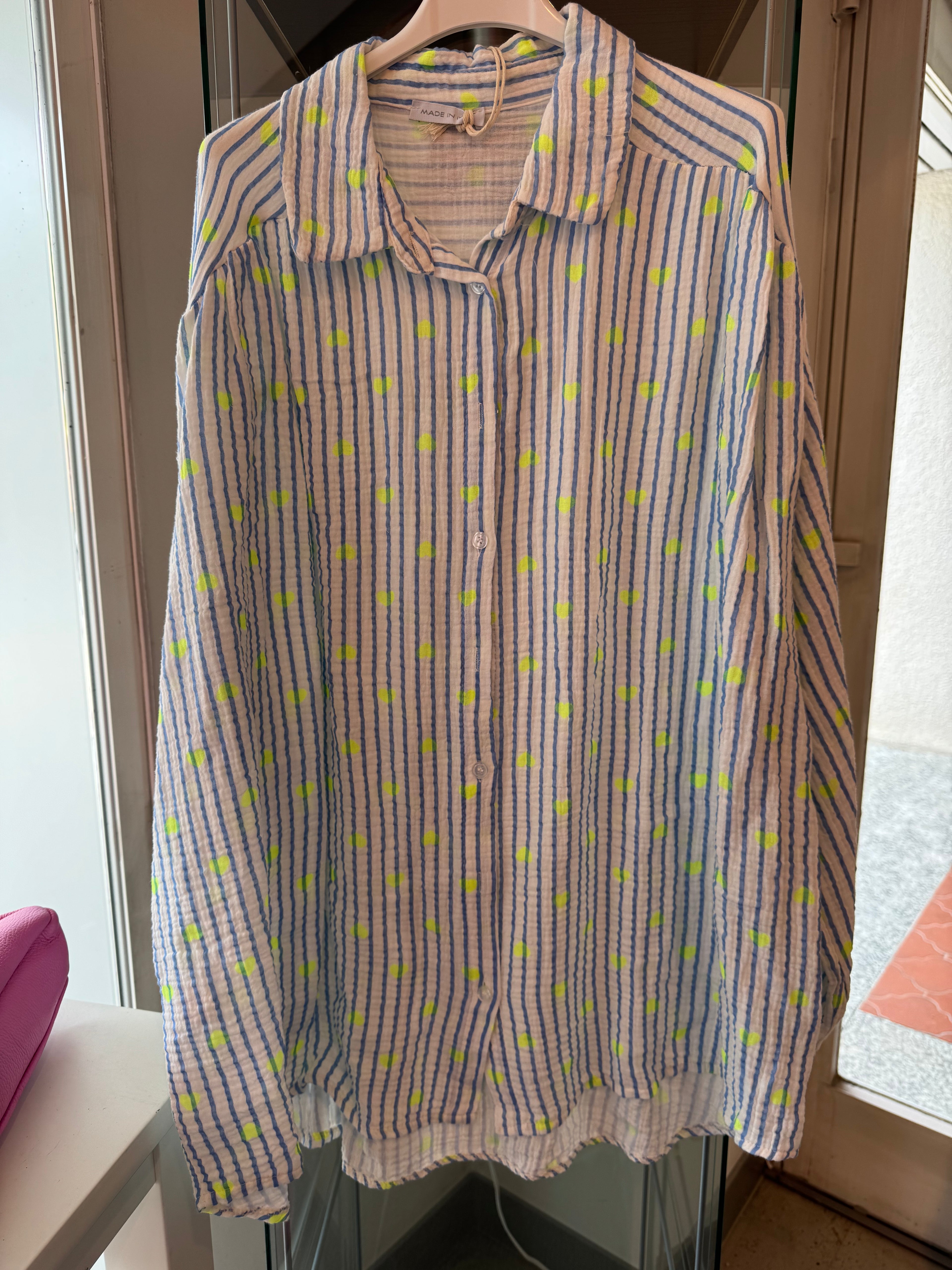 Musselinbluse mit Herzchen