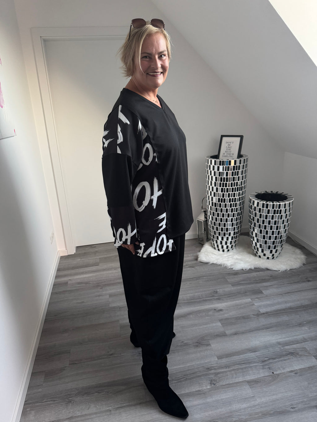 Mega Zweiteiler black & white im Curvy Style