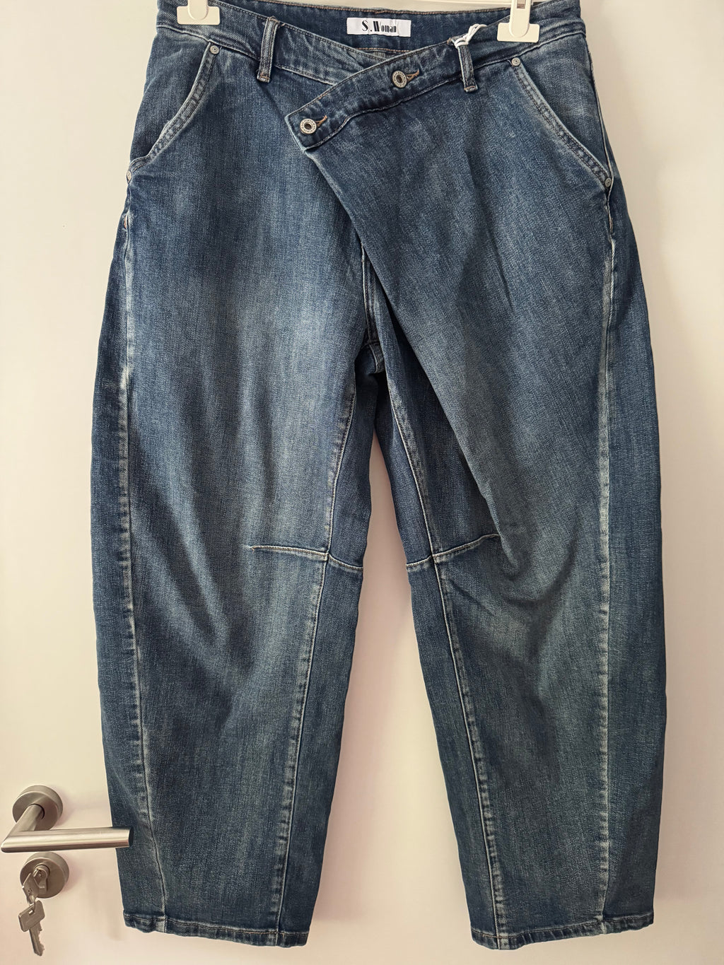 Cross waist Jeans