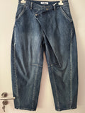 Cross waist Jeans