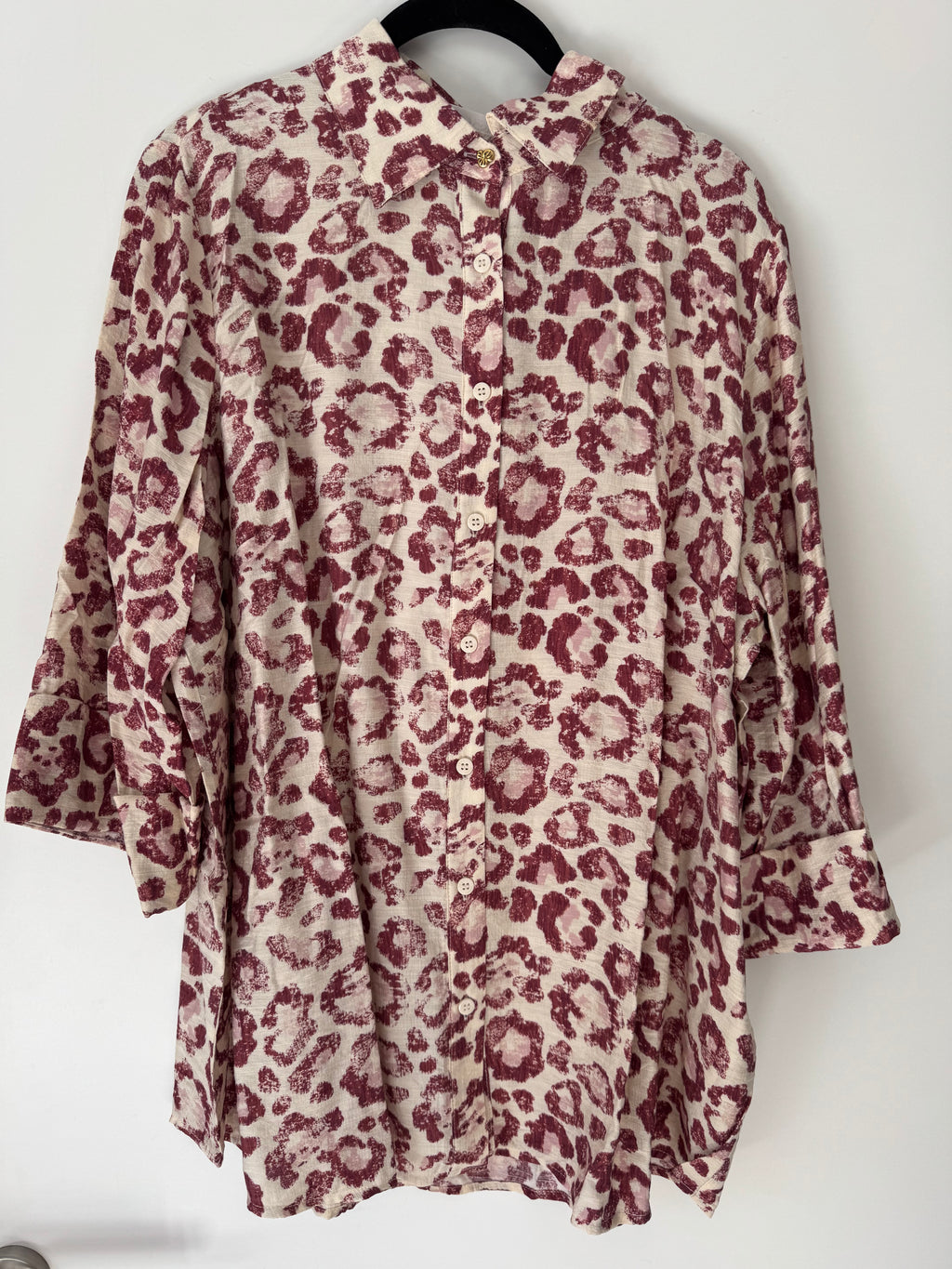 Edle Leobluse Yest