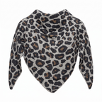 Dreieckschal im angesagten Leo Look