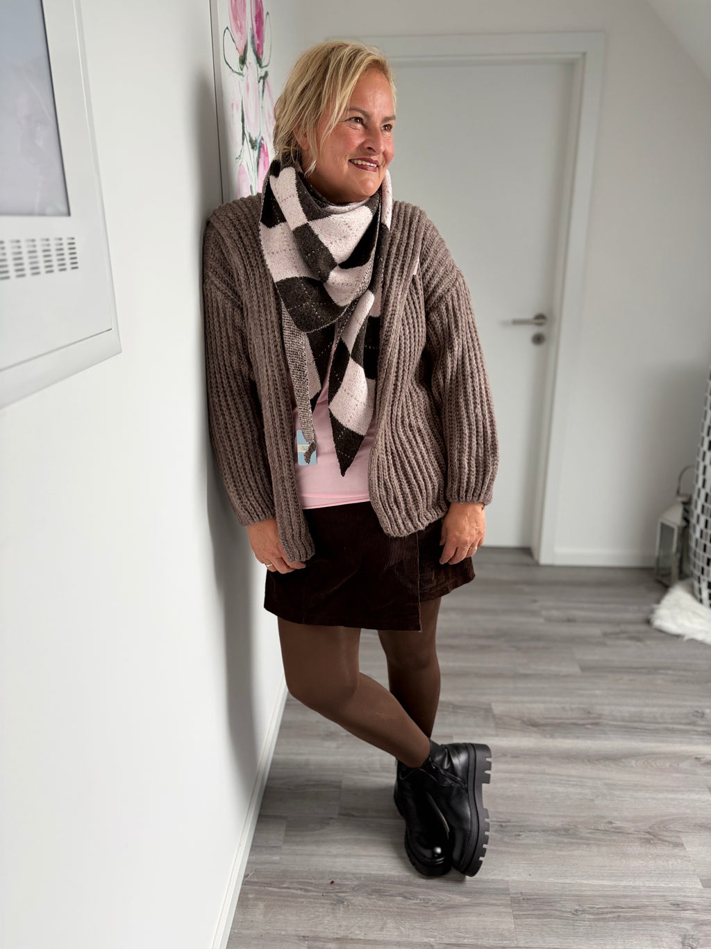 Oversize Grobstrickjacke mit Kapuze