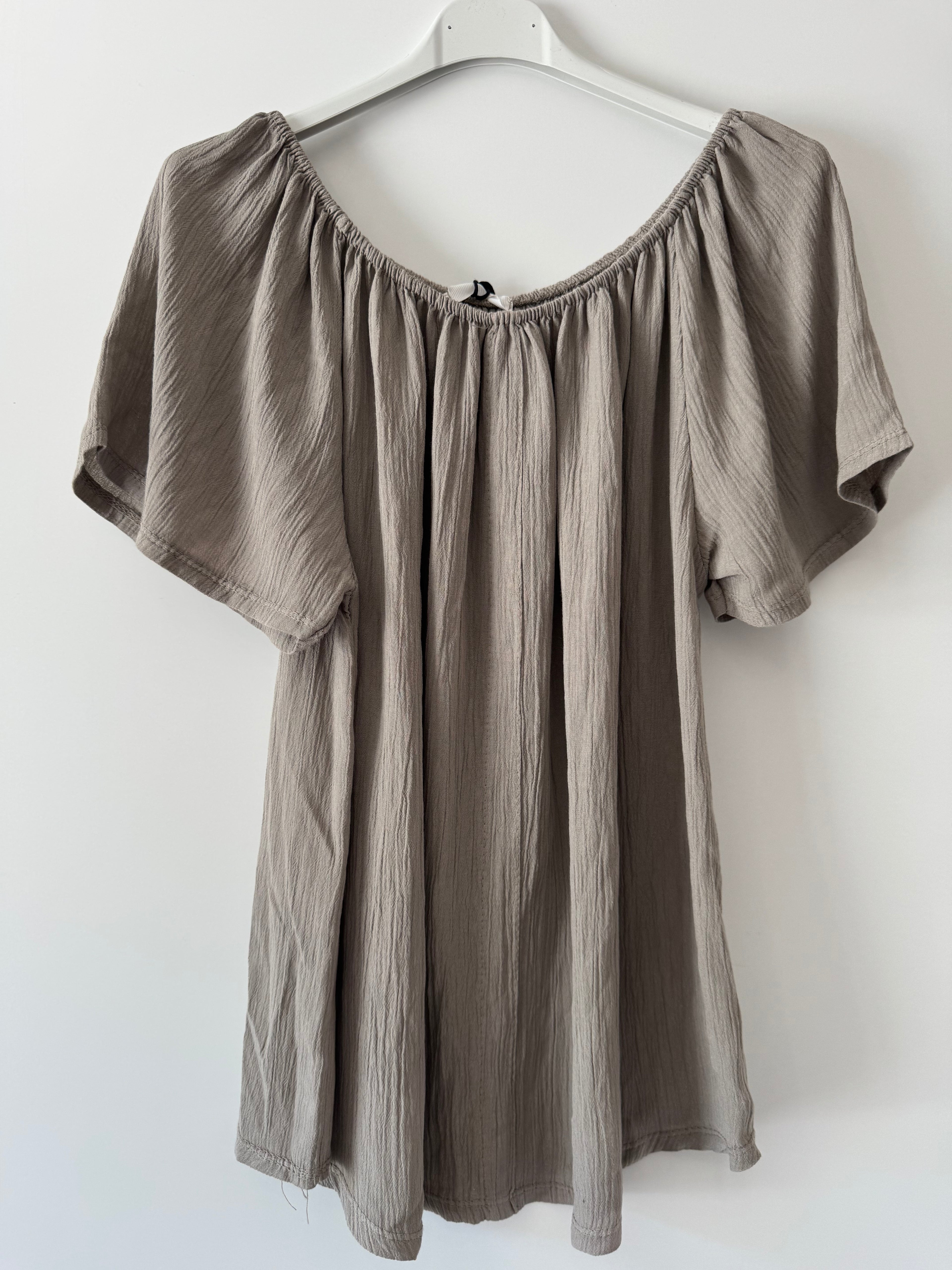 Viskose Bluse mit Carmenausschnitt