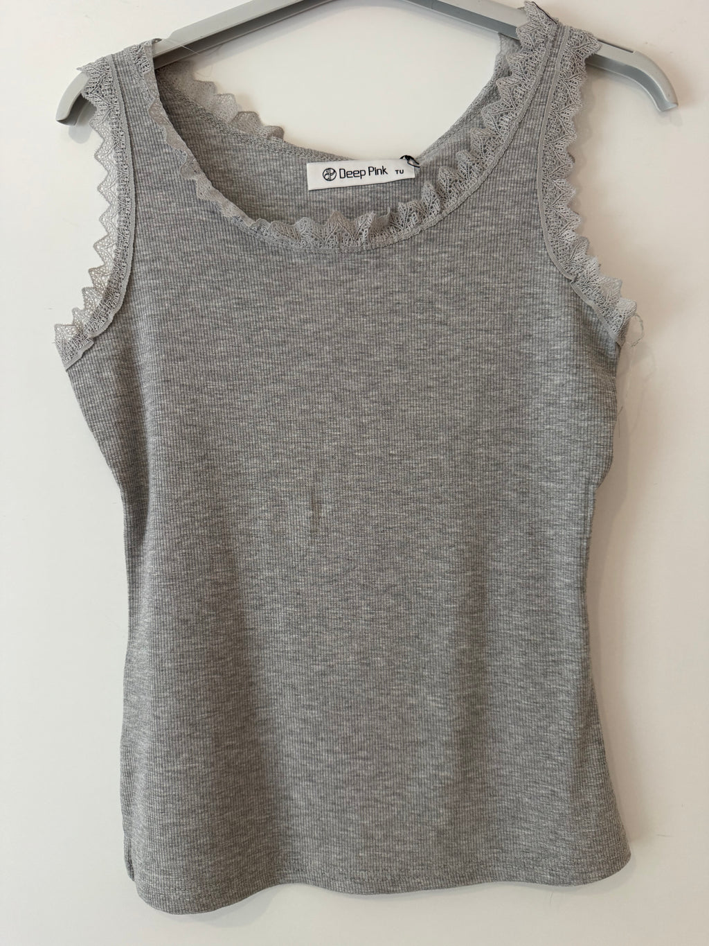 Kleines Viskose Top mit Spitze