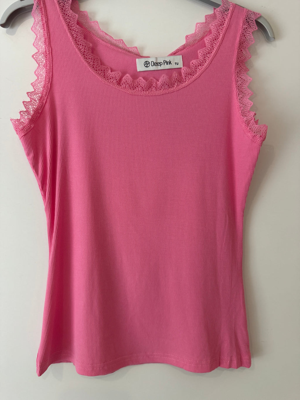 Kleines Viskose Top mit Spitze
