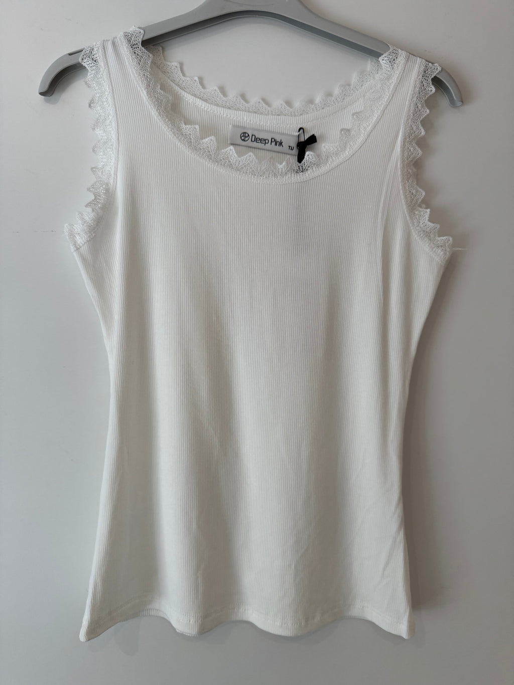 Kleines Viskose Top mit Spitze