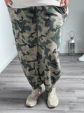 Camouflage Ballonhose Nahaufnahme