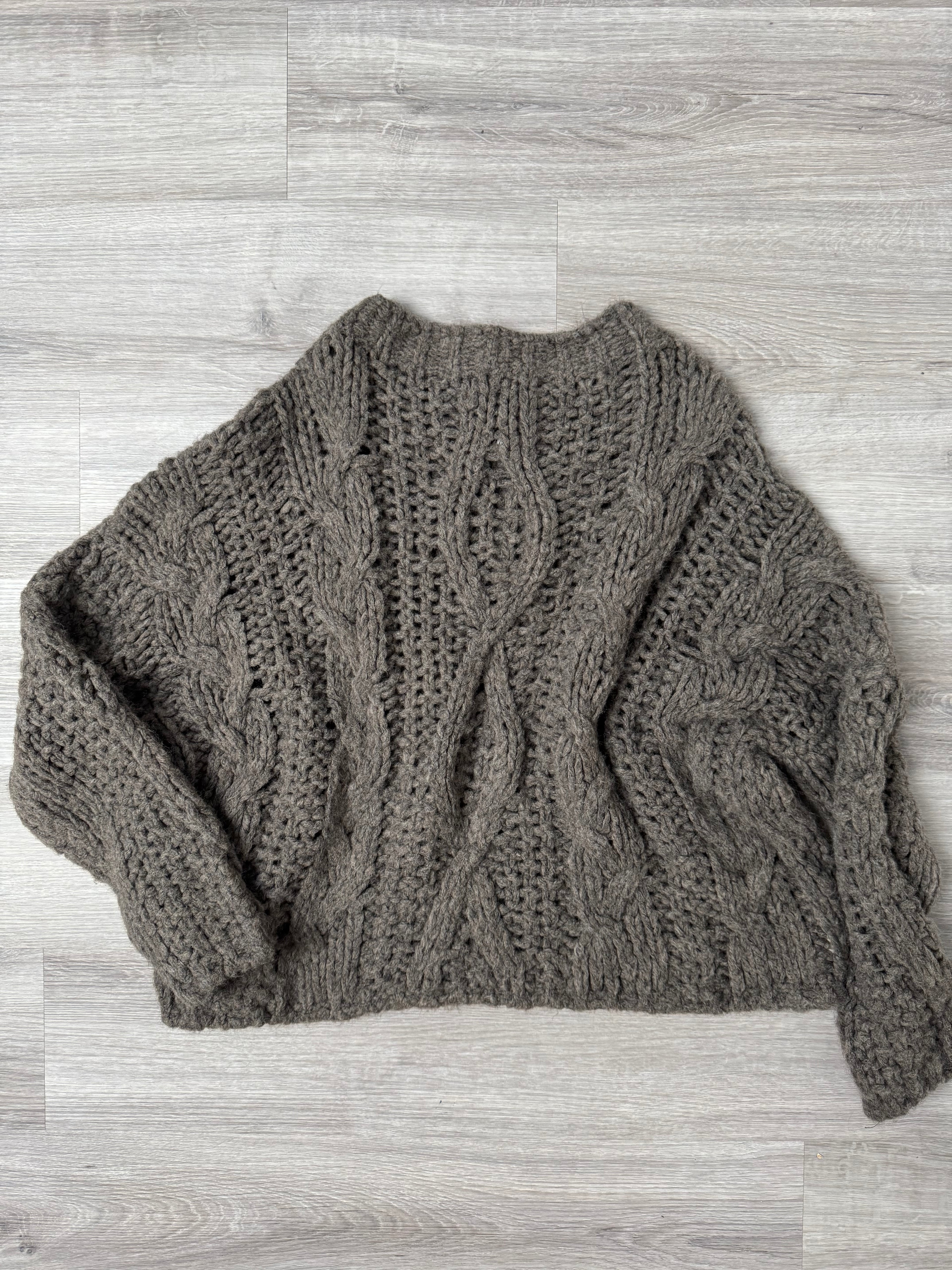 Winterpullover Zopfmuster