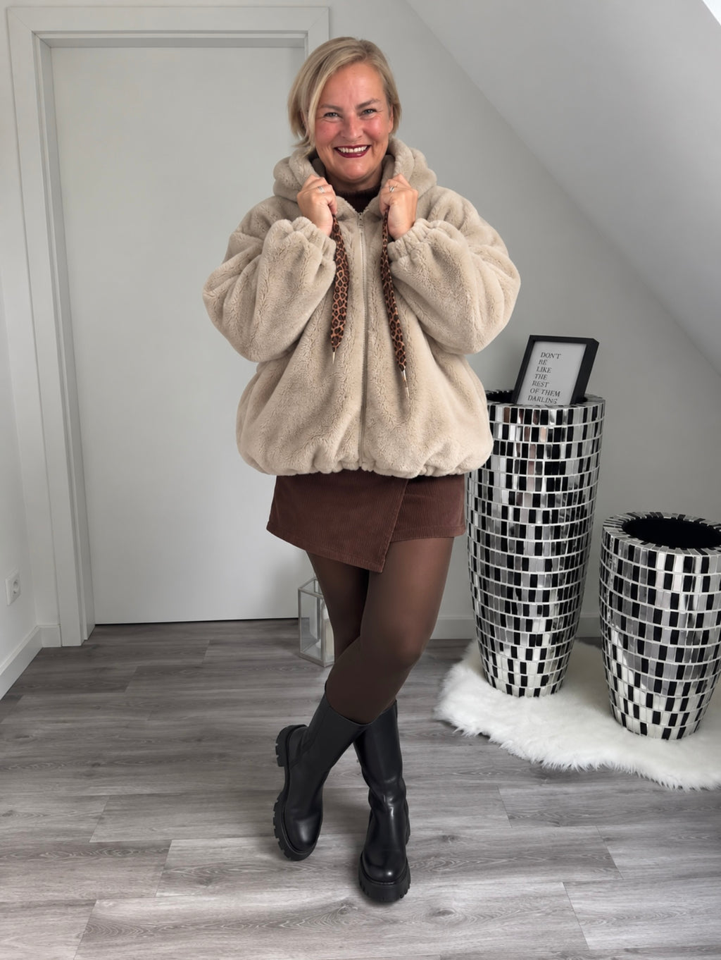 Curvy Teddyjacke Cowboy Style Beige