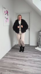 Zotteljacke mit Schlaufen