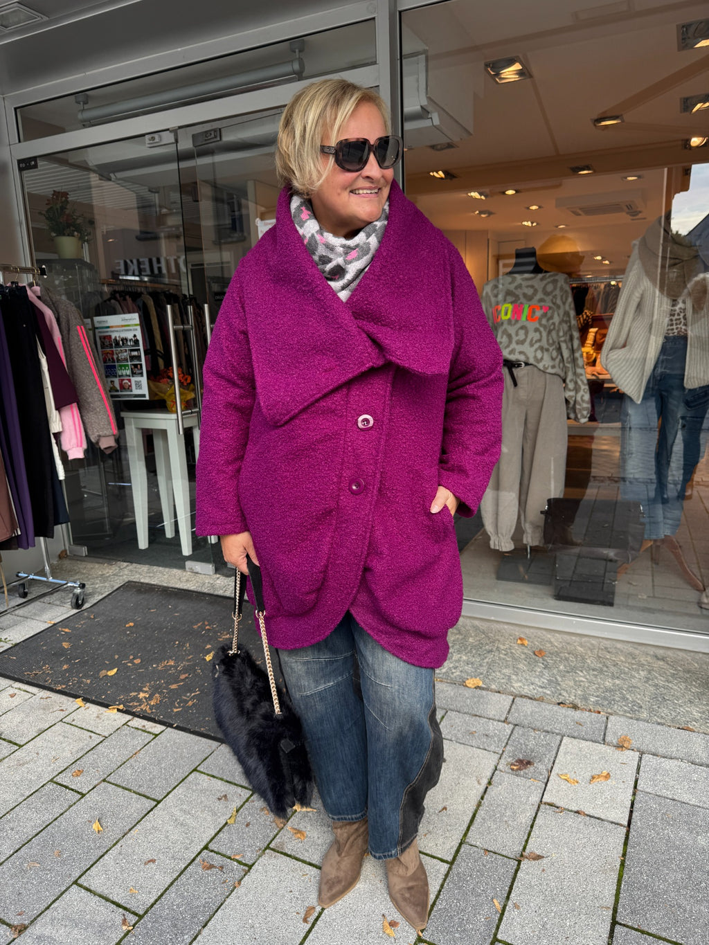 Curvy Teddymantel Beere/Lila Vorderansicht