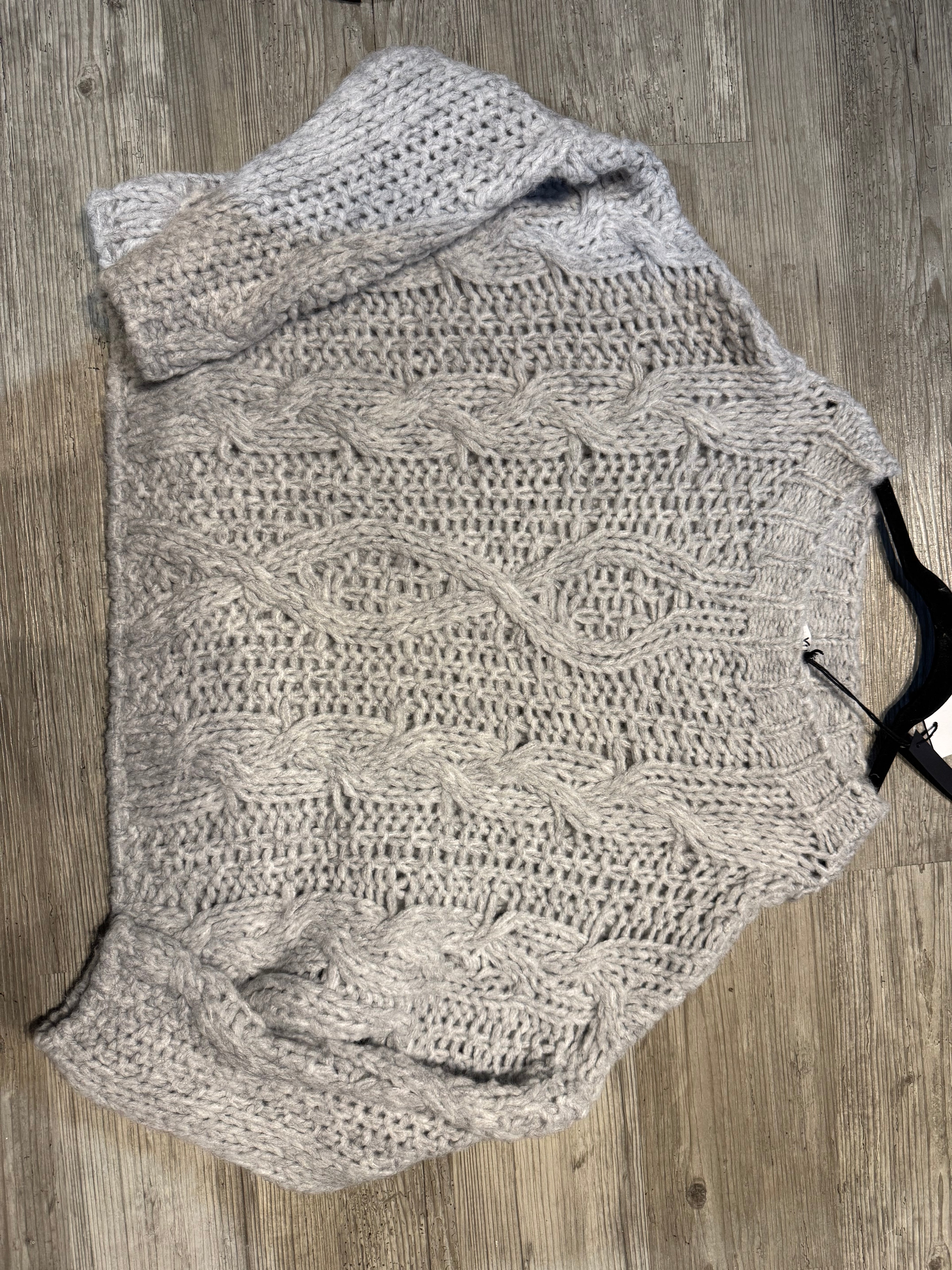 Winterpullover Zopfmuster